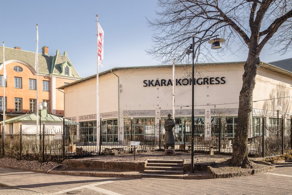 2022-03-31-Skara-Stadshotell-exteriör-7 Skara Congress conference center exterior